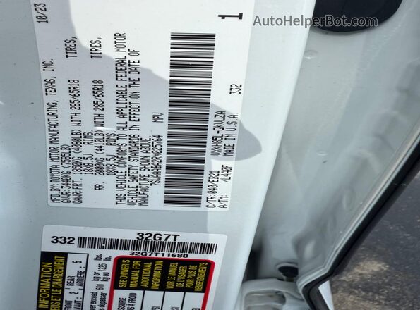 7SVAAABA2RX025764 2024 TOYOTA SEQUOIA White Սալոնի հետևի տեսք