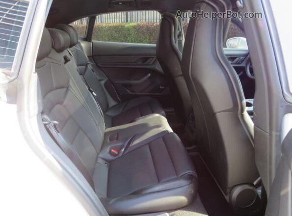 WP0BA2Y19NSA67581 2022 PORSCHE TAYCAN White Front interior view