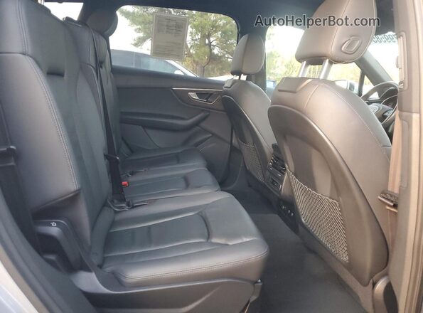 WA1AJAF76MD037333 2021 AUDI Q7 Silver ძრავის განყოფილების ხედი