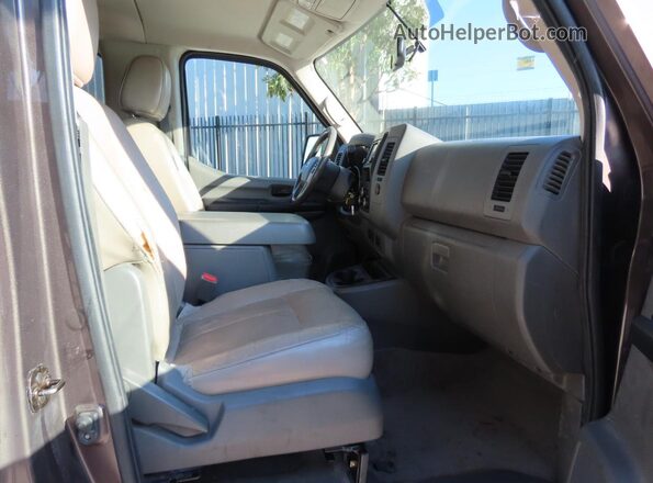 5BZAF0AAXGN853139 2016 NISSAN NV Gray 