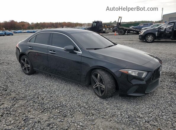 WDD3G4EB2KW020945 2019 MERCEDES-BENZ A-CLASS Black Вид спереду