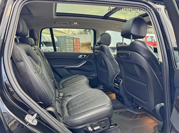 5UXCW2C09L9B56655 2020 BMW X7 Black 