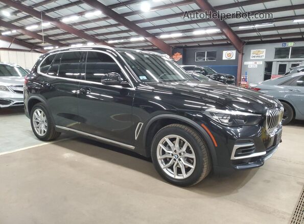 5UXCR6C06N9K65380 2022 BMW X5 Black Вид спереду