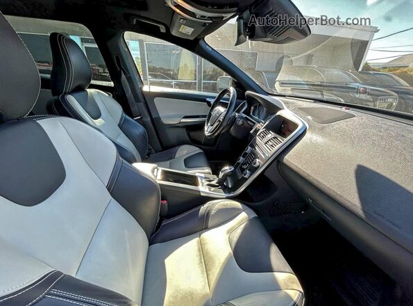 YV440MDM8G2790634 2016 VOLVO XC60 Gray Vista trasera