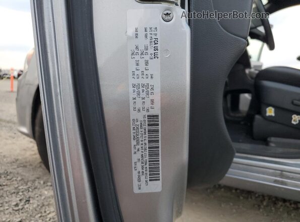 2C4RDGEG8JR282681 2018 DODGE CARAVAN Silver 