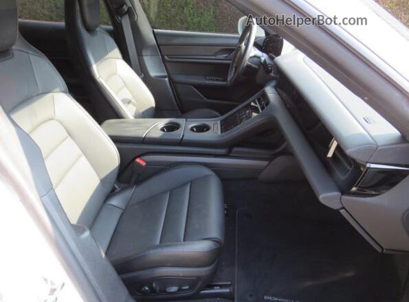 WP0BA2Y19NSA67581 2022 PORSCHE TAYCAN White Rear view