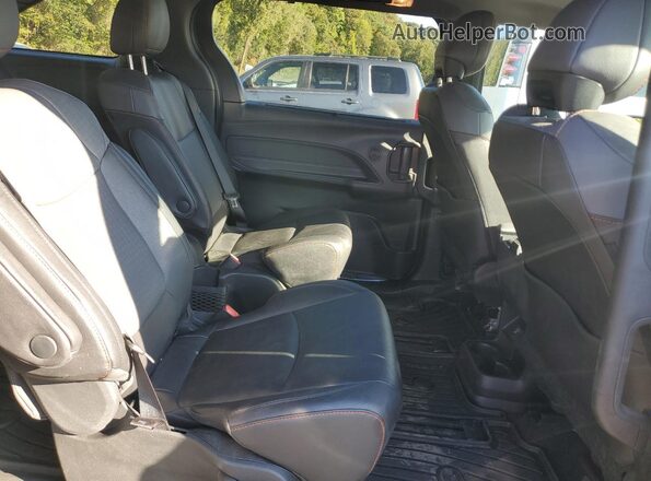5TDDSKFC0RS121565 2024 TOYOTA SIENNA Blue Widok komory silnika