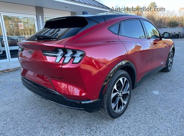 3FMTK3R75MMA61531 2021 FORD MUSTANG MACH-E PREMI Maroon Widok z przodu