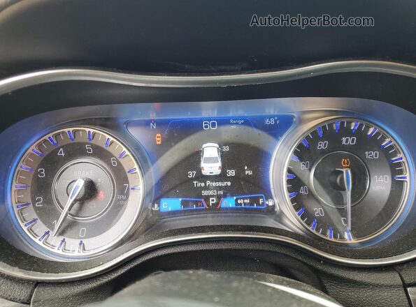 2C3CCAAG0LH115756 2020 CHRYSLER 300 Burgundy Instrument cluster view