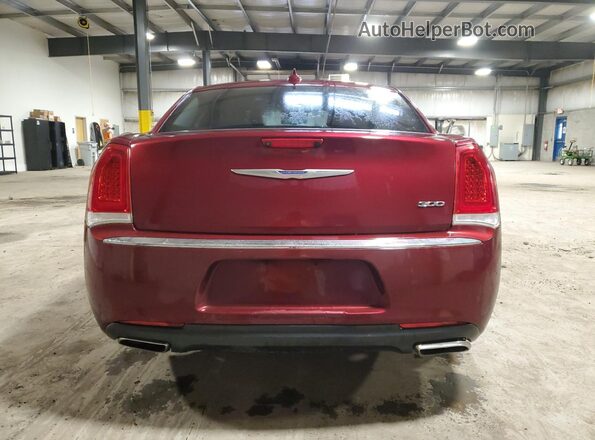 2C3CCAAG0LH115756 2020 CHRYSLER 300 Burgundy Rear view