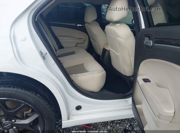 2C3CCAAG0LH201164 2020 CHRYSLER 300 White Vista de la etiqueta del VIN