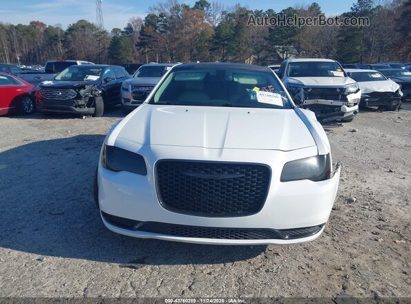 2C3CCAAG0LH201164 2020 CHRYSLER 300 White Vista interior trasera