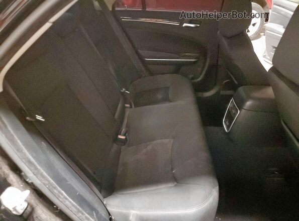 2C3CCAAG1PH552297 2023 CHRYSLER 300 Black Vista de los asientos traseros