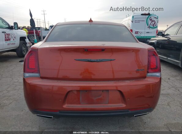 2C3CCAAG2MH661623 2021 CHRYSLER 300 Orange 