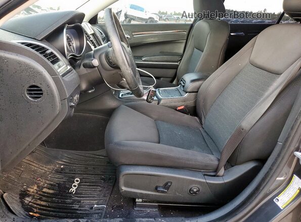 2C3CCAAG5JH302018 2018 CHRYSLER 300 Gray Սալոնի դիմացի տեսք