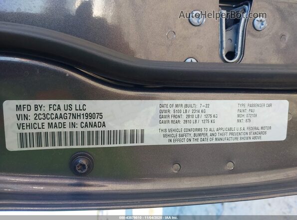 2C3CCAAG7NH199075 2022 CHRYSLER 300 Silver Widok komory silnika