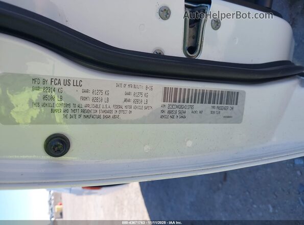 2C3CCAAG8GH313765 2016 CHRYSLER 300 White Widok komory silnika