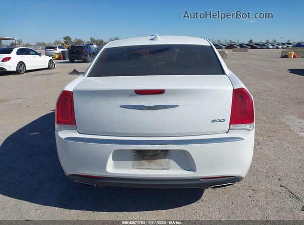 2C3CCAAG8GH313765 2016 CHRYSLER 300 White 