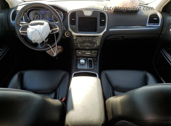 2C3CCAAG9LH115626 2020 CHRYSLER 300 White Widok deski rozdzielczej