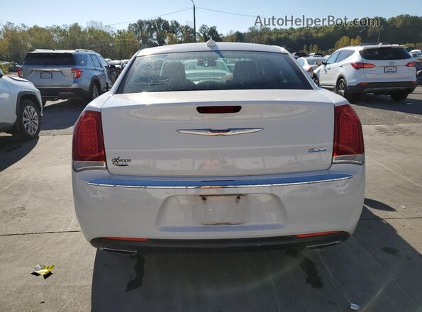 2C3CCAAG9LH115626 2020 CHRYSLER 300 White Widok z tyłu