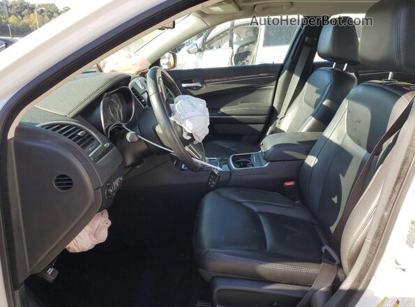 2C3CCAAG9LH115626 2020 CHRYSLER 300 White Widok wnętrza z przodu