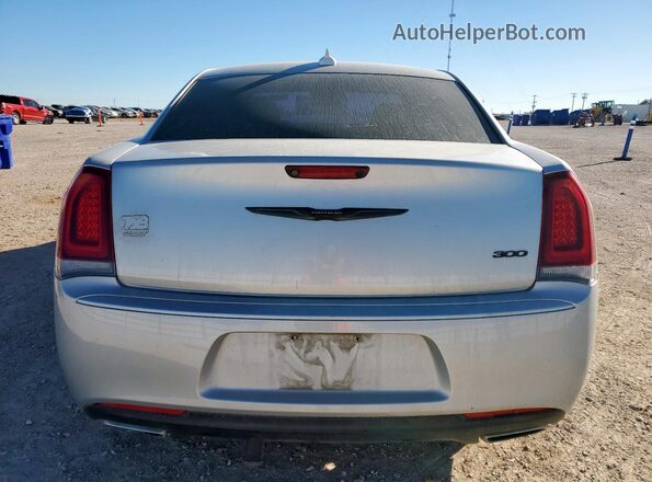 2C3CCAAG9MH505157 2021 CHRYSLER 300 Silver Вид ззаду