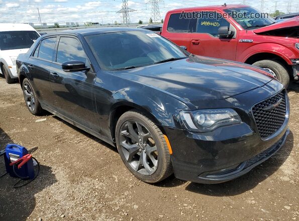 2C3CCABG0PH577366 2023 CHRYSLER 300 Черный Передняя правая четверть