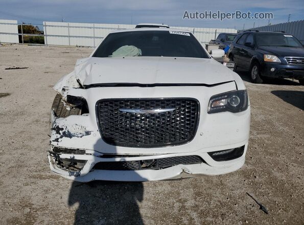 2C3CCABG2KH731097 2019 CHRYSLER 300 White Widok z przodu