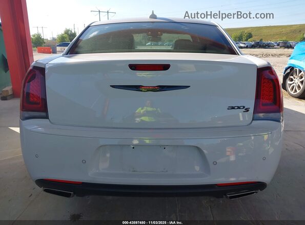2C3CCABG2PH537466 2023 CHRYSLER 300 White 