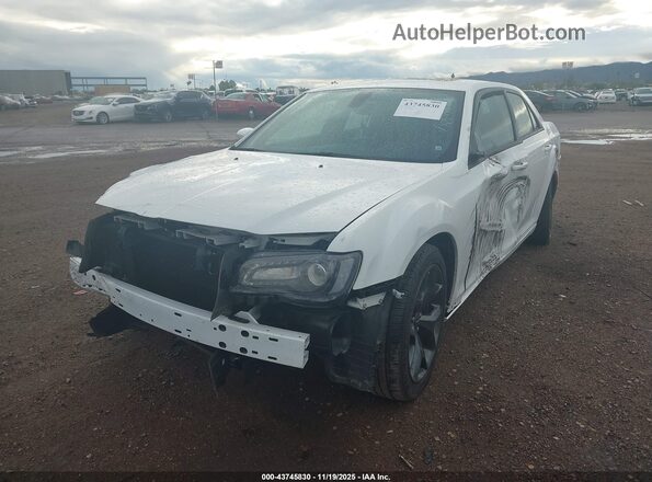 2C3CCABG4PH641036 2023 CHRYSLER 300 White Front left