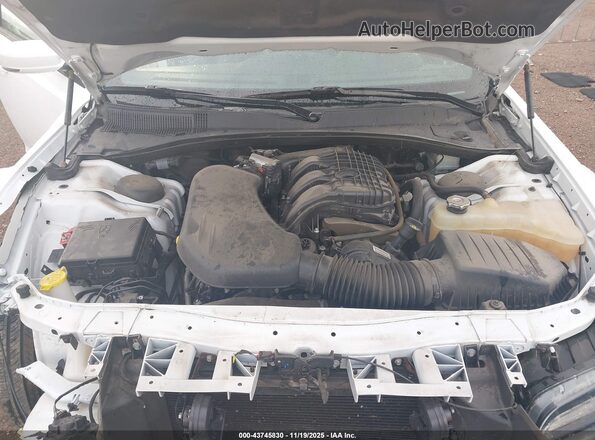 2C3CCABG4PH641036 2023 CHRYSLER 300 White Rear view