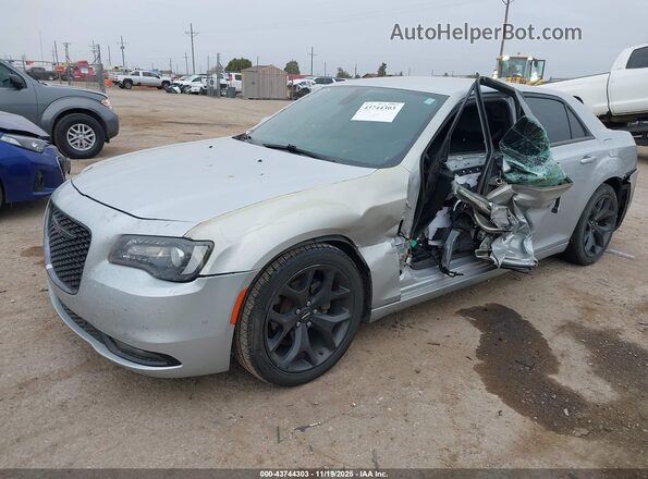 2C3CCABG7MH532890 2021 CHRYSLER 300 Серебряный Передняя левая четверть