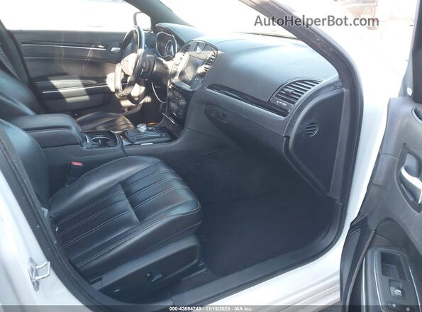 2C3CCABGXMH529305 2021 CHRYSLER 300 White Widok wnętrza z przodu
