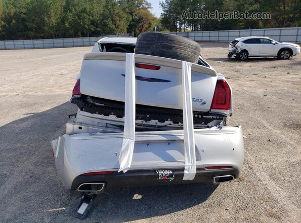 2C3CCABT8MH537495 2021 CHRYSLER 300 Серебряный Вид сзади