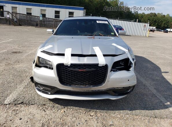 2C3CCABT8MH537495 2021 CHRYSLER 300 Серебряный Вид спереди