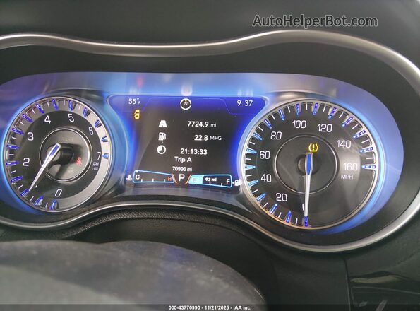 2C3CCABTXMH622533 2021 CHRYSLER 300 Красный Вид задних сидений