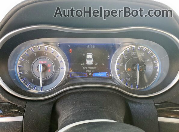2C3CCABTXMH669058 2021 CHRYSLER 300 Темно-бордовый Вид щитка приборов