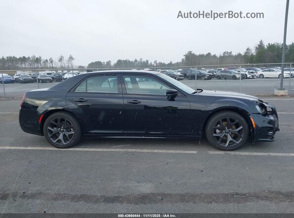 2C3CCADG0PH661863 2023 CHRYSLER 300 Черный Вид задней части салона