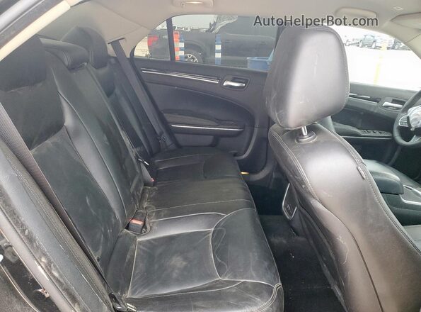 2C3CCADG9PH542029 2023 CHRYSLER 300 Black Հետևի նստատեղերի տեսք