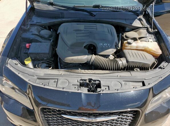 2C3CCAGGXLH128554 2020 CHRYSLER 300 Black Widok wnętrza z tyłu