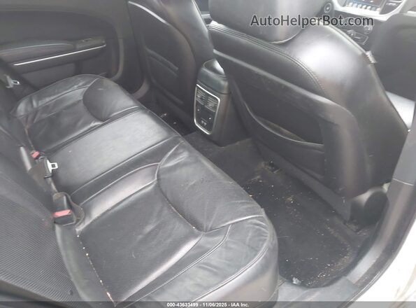 2C3CCAKG5LH112298 2020 CHRYSLER 300 White Widok naklejki z numerem VIN