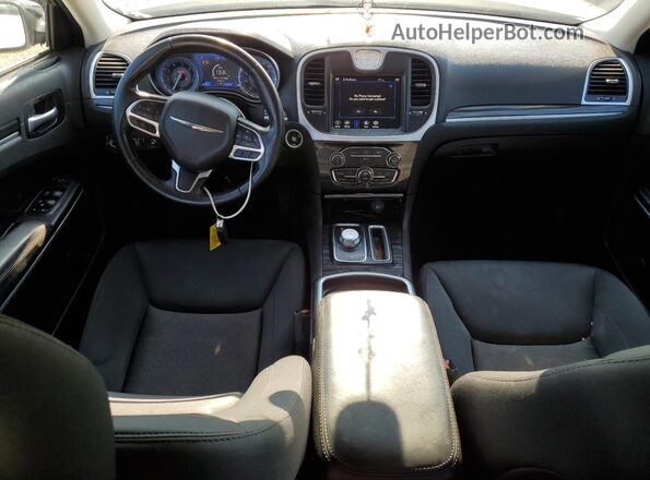 2C3CCARG1NH134579 2022 CHRYSLER 300 White Widok deski rozdzielczej