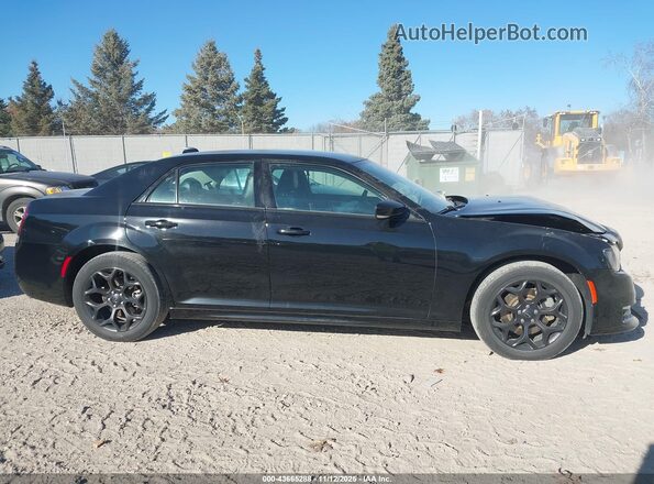 2C3CCARG5MH680171 2021 CHRYSLER 300 Black Rear interior view