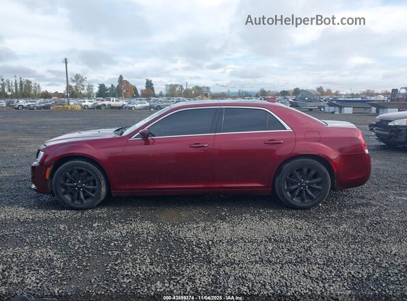 2C3CCARG7JH338684 2018 CHRYSLER 300 Red 