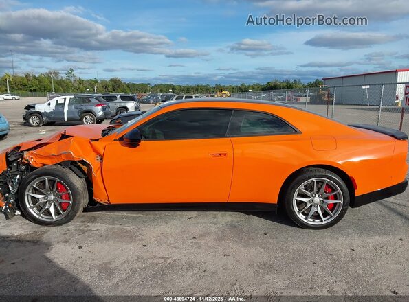 2C3CDBDK6SR559476 2025 DODGE CHARGER Orange სალონის 360-გრადუსიანი ხედი