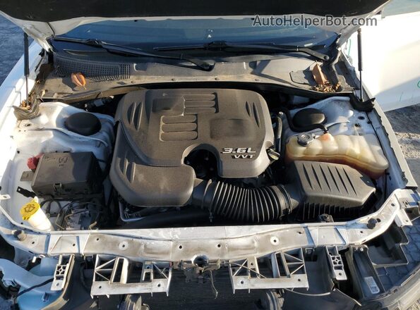 2C3CDXBG1NH197370 2022 DODGE CHARGER White Rear interior view