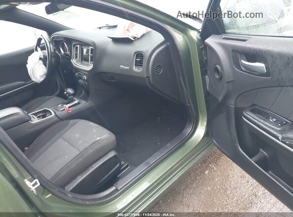 2C3CDXBG2NH261478 2022 DODGE CHARGER Зеленый Вид салона спереди