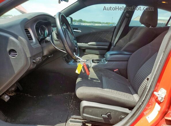 2C3CDXBG3PH653677 2023 DODGE CHARGER Красный Вид салона спереди