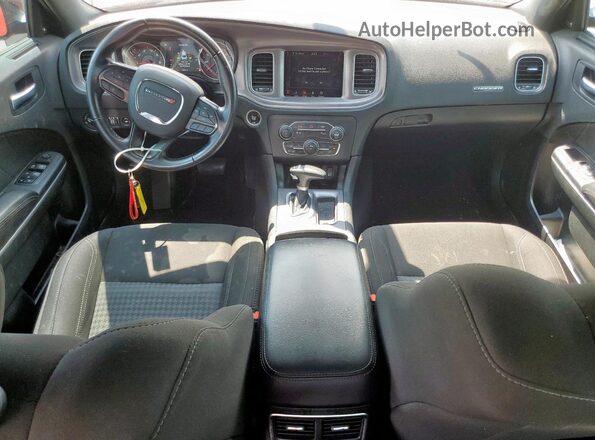 2C3CDXBG3PH653677 2023 DODGE CHARGER Красный Вид панели приборов