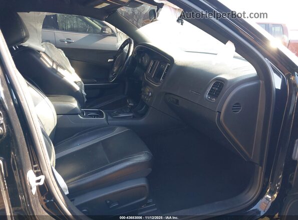 2C3CDXBG6NH152943 2022 DODGE CHARGER Черный Вид салона спереди